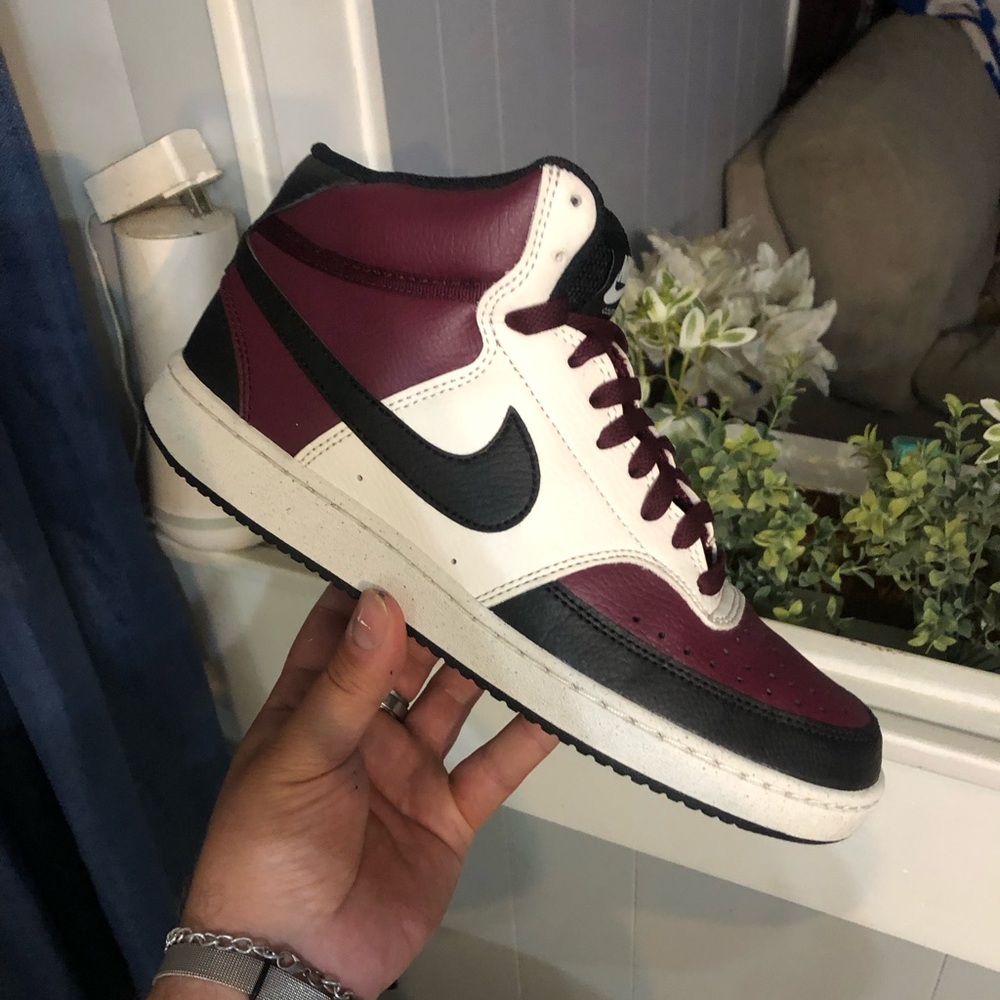 Men’s Nike Court Vision Mid ‘Beetroot size 8